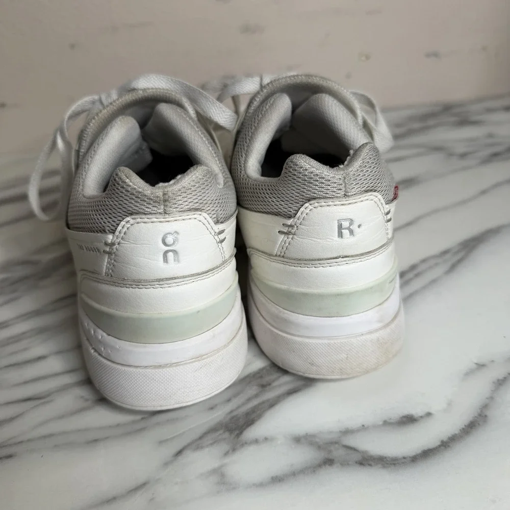 On Cloud The Roger Advantage Women Size 9 White Athletic Tennis Shoes Sneakers
